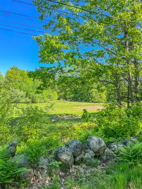 13 S Dondero Rd, Chelsea, ME 04330