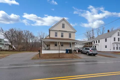 52 Maple St, Saco, ME 04072