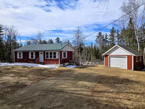 257 School St, Weld, ME 04285