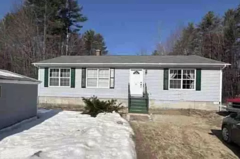 66 Town Farm Rd, Buxton, ME 04093