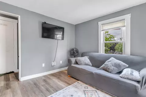 189 Elm St, Biddeford, ME 04005