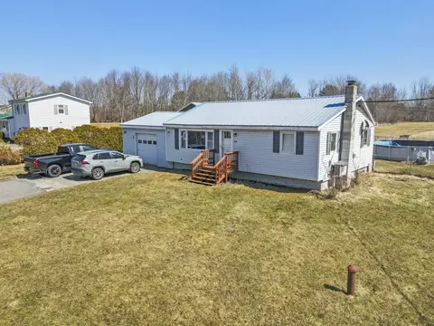 834 Main St, Bradley, ME 04411