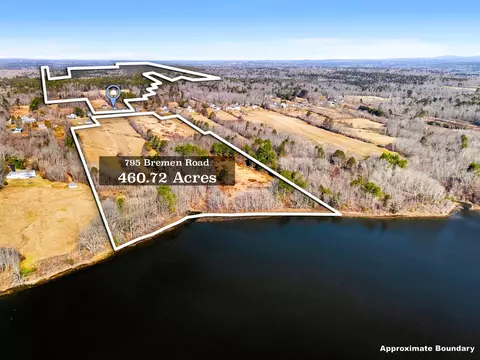 795 Bremen Rd, Waldoboro, ME 04572