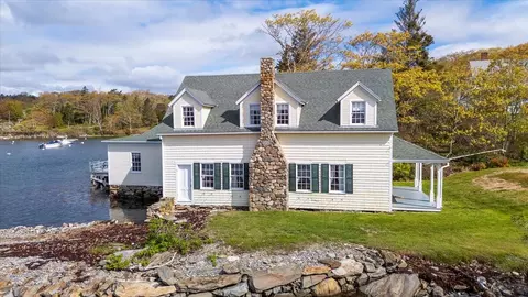 15 French Ln, South Bristol, ME 04568