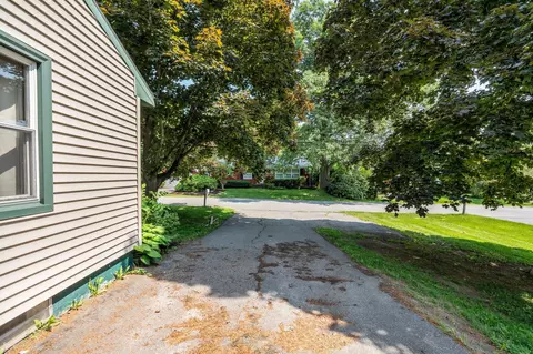 8 Sylvan Rd, Orono, ME 04473 photo 13