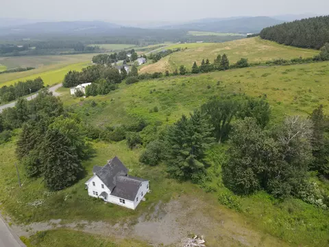 26 New Canada Rd, New Canada, ME 04743
