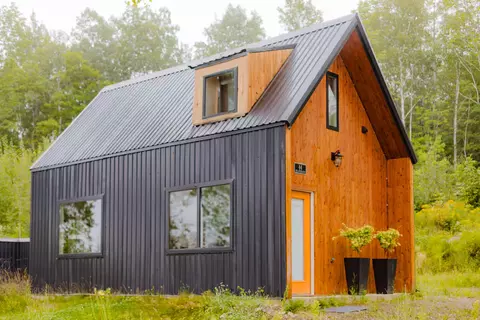 44 Crie Hill Rd, Liberty, ME 04949