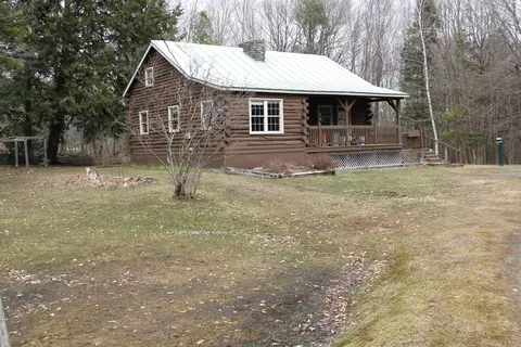 388 Ward Hill Rd, Madison, ME 04950