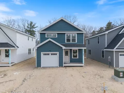 5 Blaine St #102, Saco, ME 04072