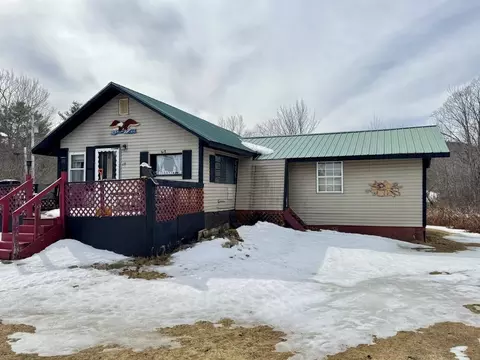 19 Main St, Harmony, ME 04942