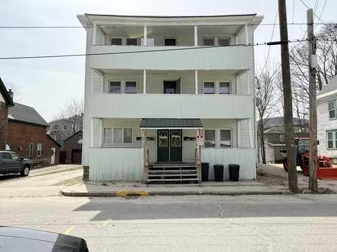 231 Knox St, Rumford, ME 04276