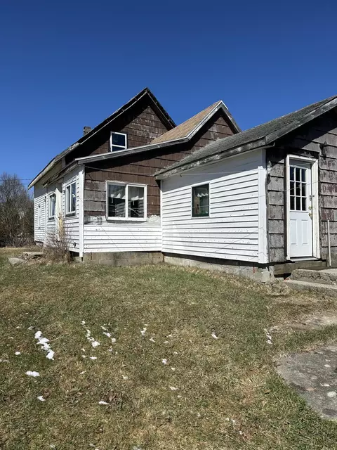 50 School St, Addison, ME 04606