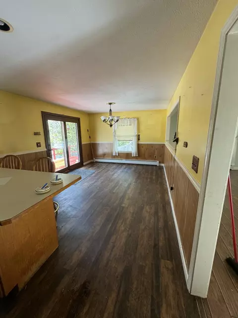 43 Hanna Dr, Waterboro, ME 04030