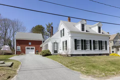 6 Harraseeket Rd, Freeport, ME 04032