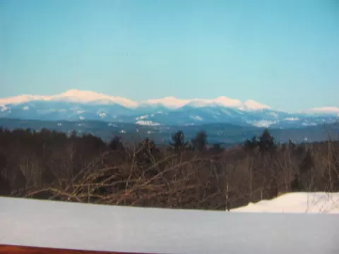 11 Scenic Heights Dr, Oxford, ME 04270