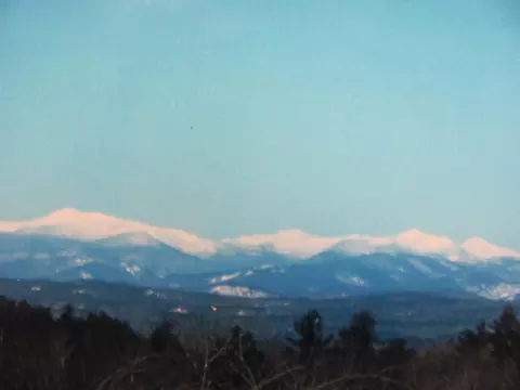 15 Scenic Heights Dr, Oxford, ME 04270