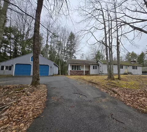 88 Smith Rd, Windham, ME 04062