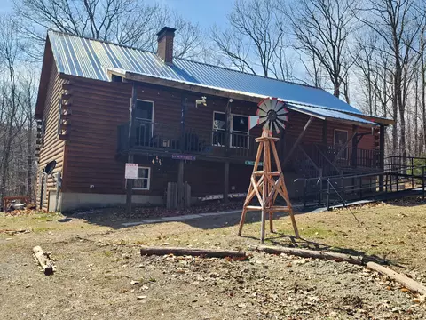 233 Brahmer Rd, New Vineyard, ME 04956