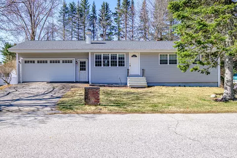 4 Sheffield Ave, Lewiston, ME 04240