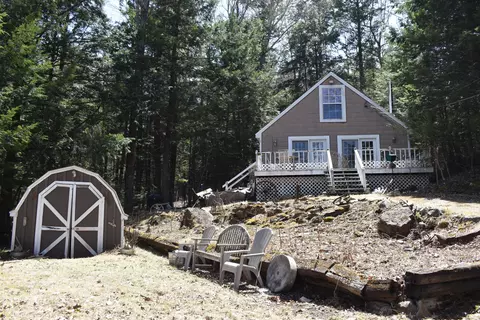158 Old Stage Rd, Readfield, ME 04355