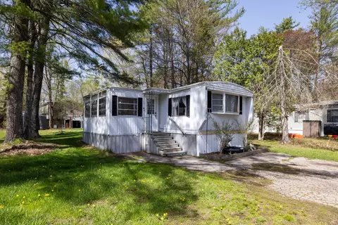 20 Heritage Dr, Eliot, ME 03903