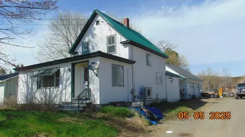 20 Morgan St, Lincoln, ME 04457