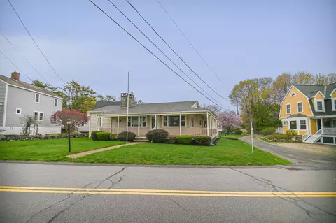 75 Broadway, York, ME 03909