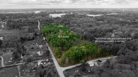 25 Bartlett Rd, Kittery Point, ME 03905