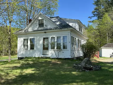 619 Riverside Dr, Augusta, ME 04330