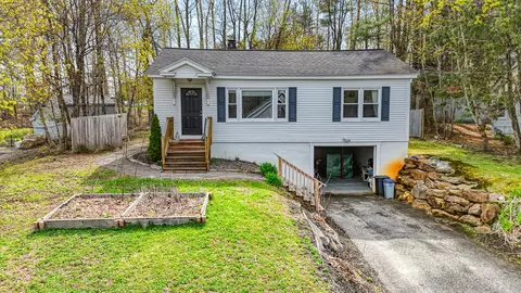 19 Brann Ave, Augusta, ME 04330