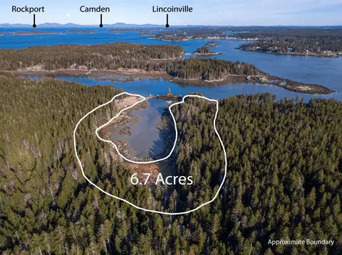 APT 5 Green's Island, Vinalhaven, ME 04863