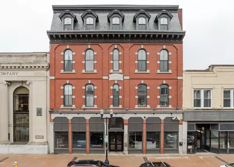 49 Lisbon St #3B, Lewiston, ME 04240