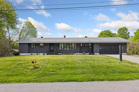 19 Promenade Ave, Saco, ME 04072