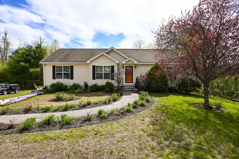 25 Ireland Dr, Berwick, ME 03901