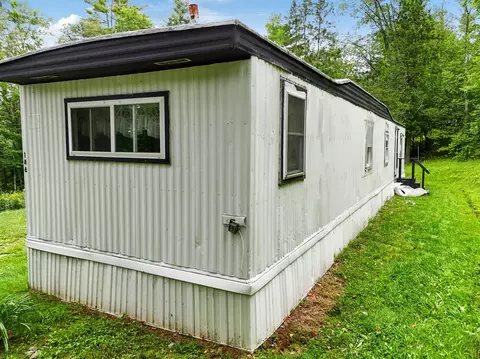 146 Ferry St, Solon, ME 04979 photo 4