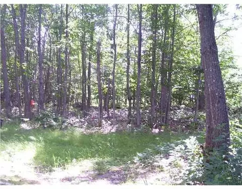 155 Greeleys Landing Rd, Dover Foxcroft, ME 04426