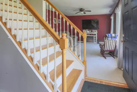 Entry Way - 20 Searsmont Rd, Appleton, ME 04862 photo 3 of 6