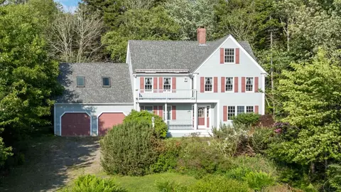 20 Ocean Side Ln, Bristol, ME 04554
