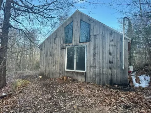 38 Rocque Ln, Augusta, ME 04330