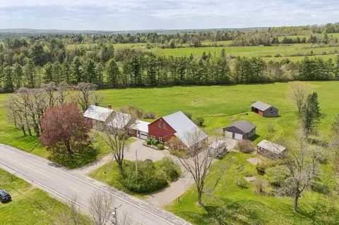538 Malbons Mills Rd, Skowhegan, ME 04976