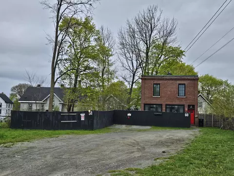 58 60 Cedar St, Bangor, ME 04401