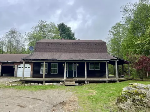 517 Bog Rd, Jackson, ME 04921