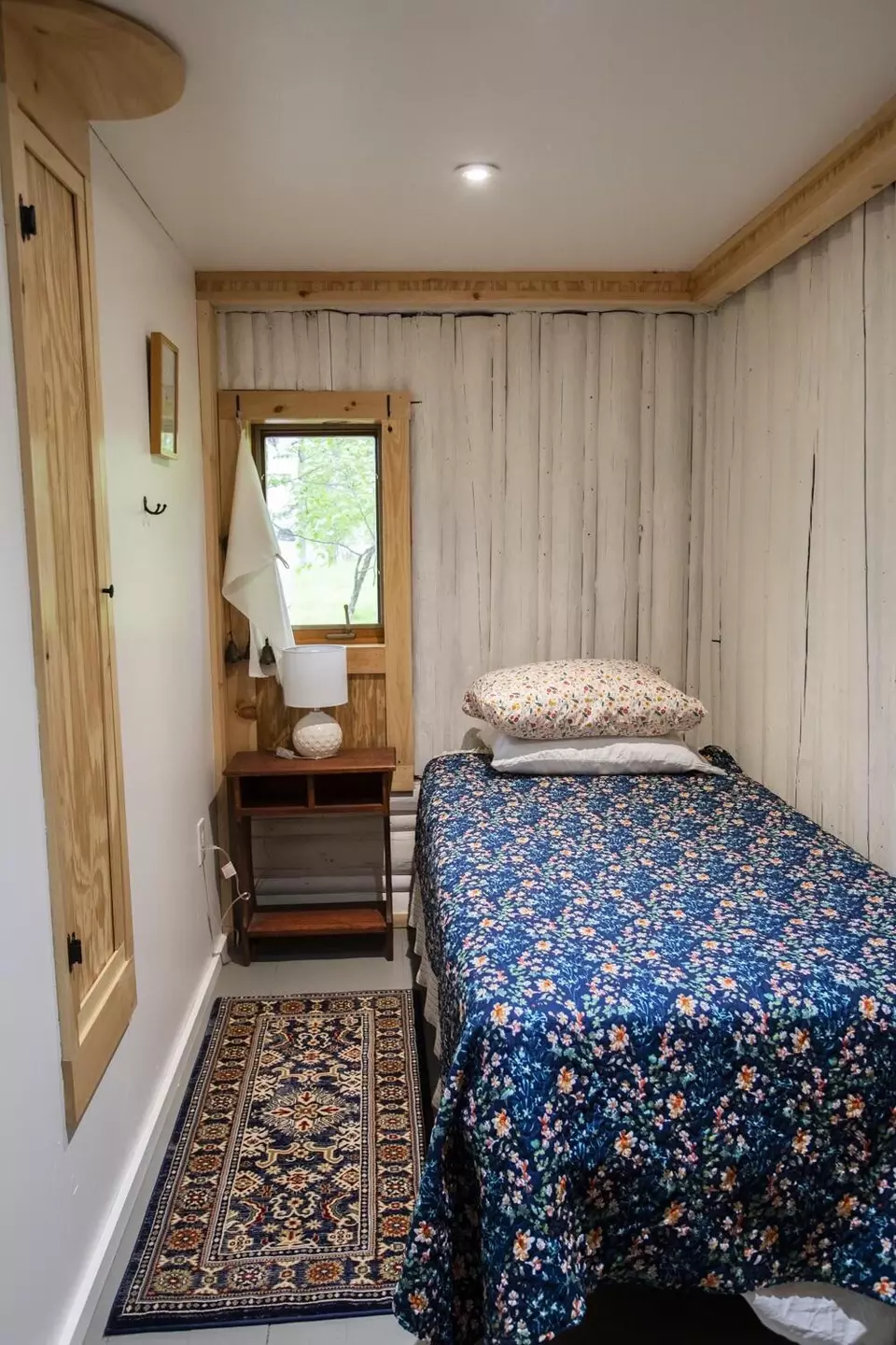 Bedroom - 33 Moose River Ln, Rockwood, ME 04478 photo 4 of 4
