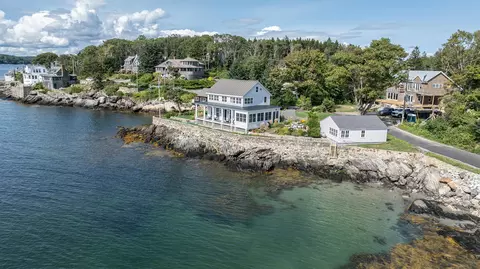 220 Shore Rd, Boothbay, ME 04544
