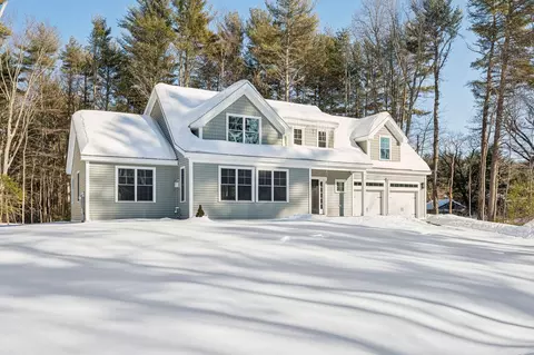 2 Washburn Farm Ln #1, Kittery Point, ME 03905
