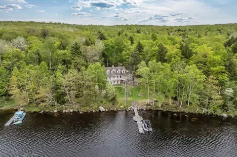 700 Pond Rd, Saint Albans, ME 04971