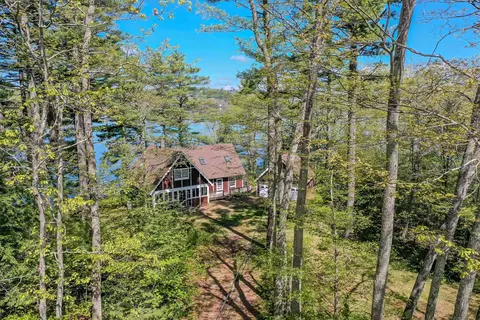 122 Oak Point Ln, Union, ME 04862