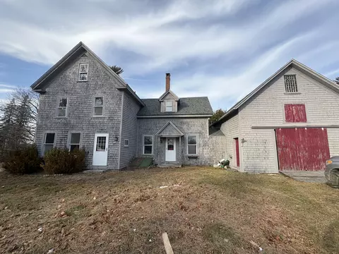 21-23 Harborside Rd, Harborside, ME 04642