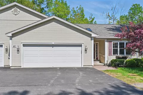 40 Camden Ct #40, Bangor, ME 04401