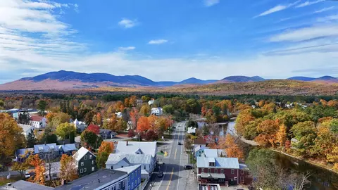 21 W Branch St, Kingfield, ME 04947